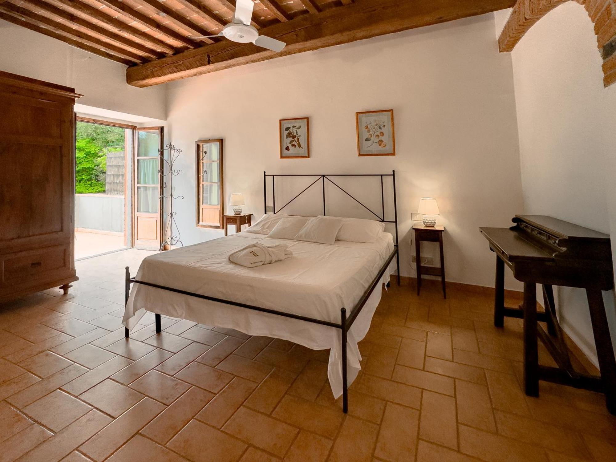La Ferriera Exclusive Resort - Pool & Waterfall Лоро Чиуфена Екстериор снимка