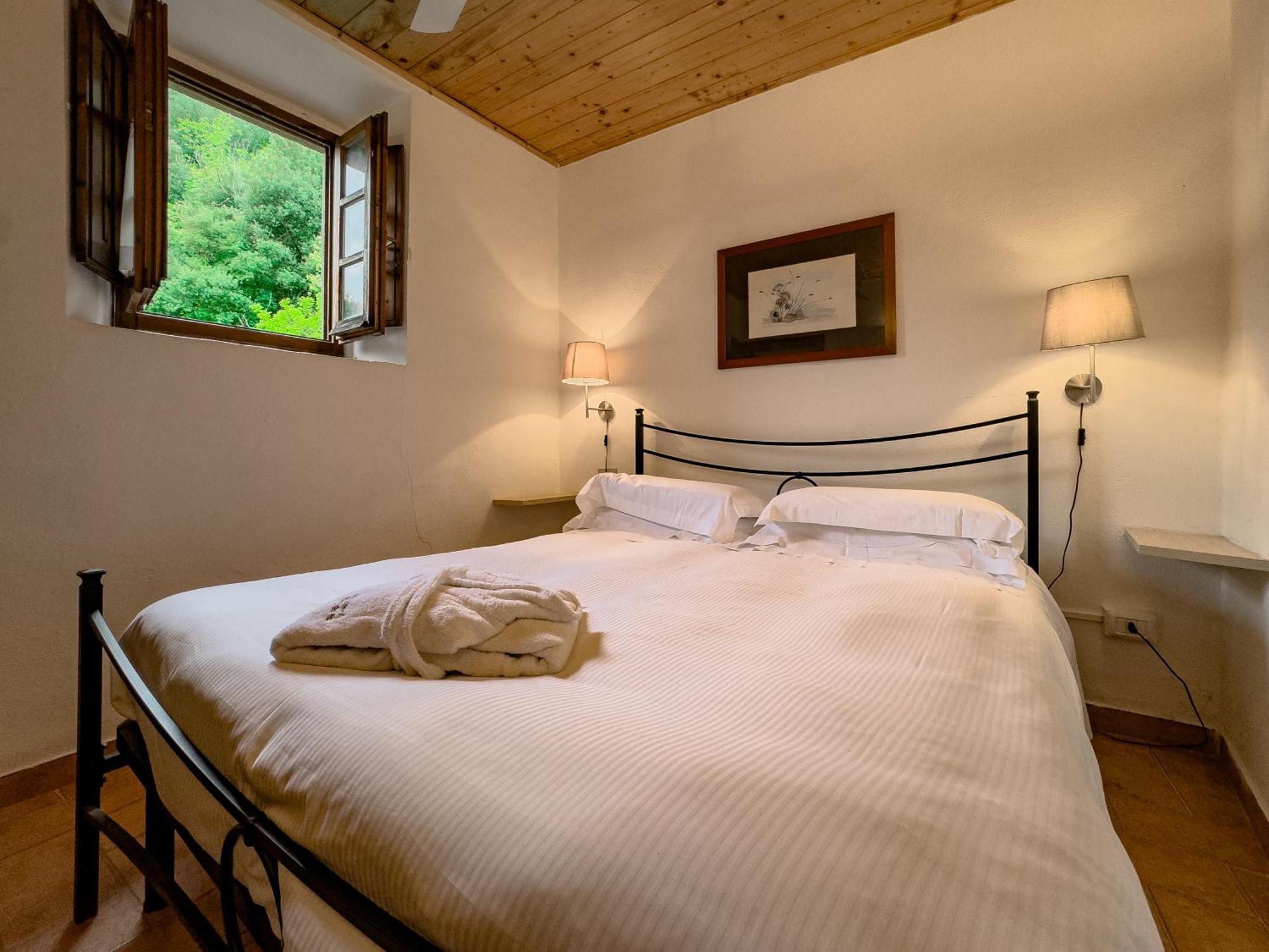 La Ferriera Exclusive Resort - Pool & Waterfall Лоро Чиуфена Екстериор снимка