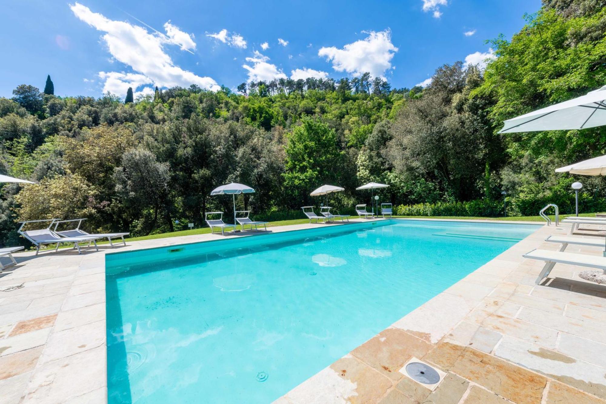 La Ferriera Exclusive Resort - Pool & Waterfall Лоро Чиуфена Екстериор снимка