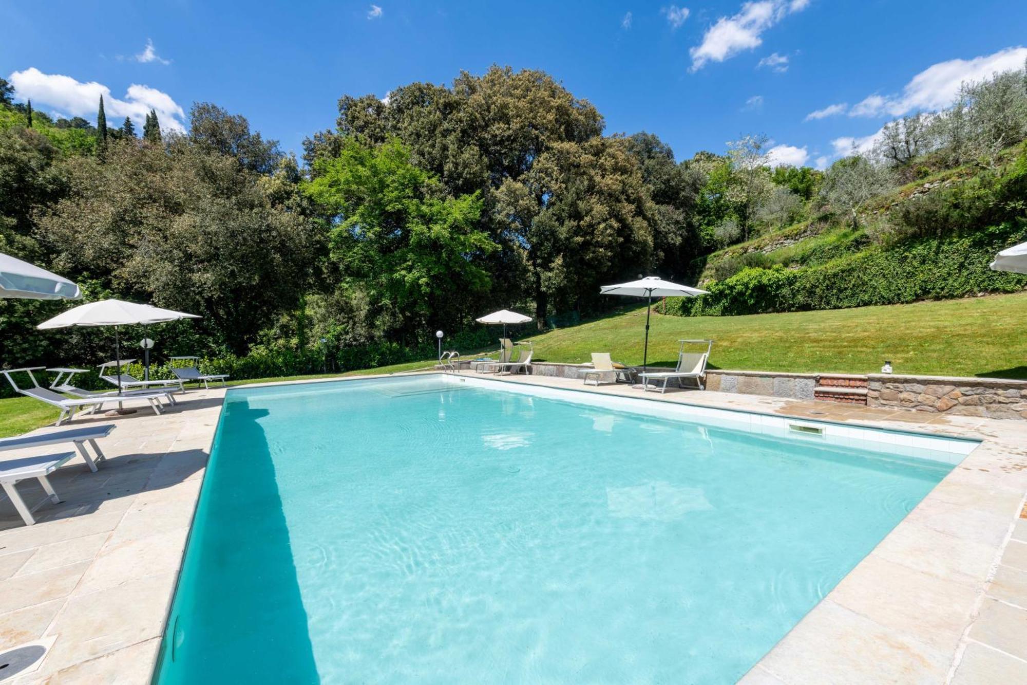 La Ferriera Exclusive Resort - Pool & Waterfall Лоро Чиуфена Екстериор снимка