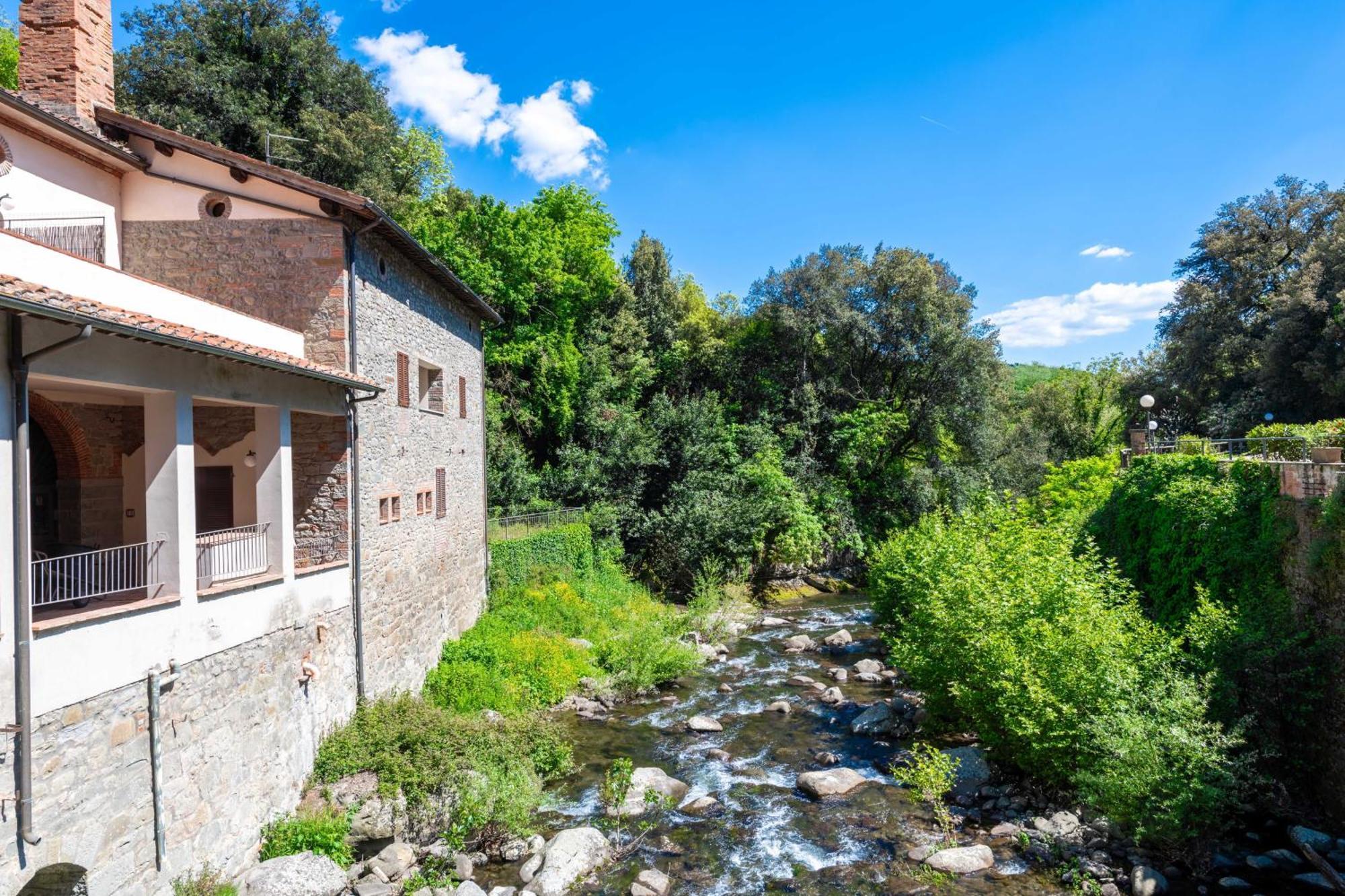 La Ferriera Exclusive Resort - Pool & Waterfall Лоро Чиуфена Екстериор снимка