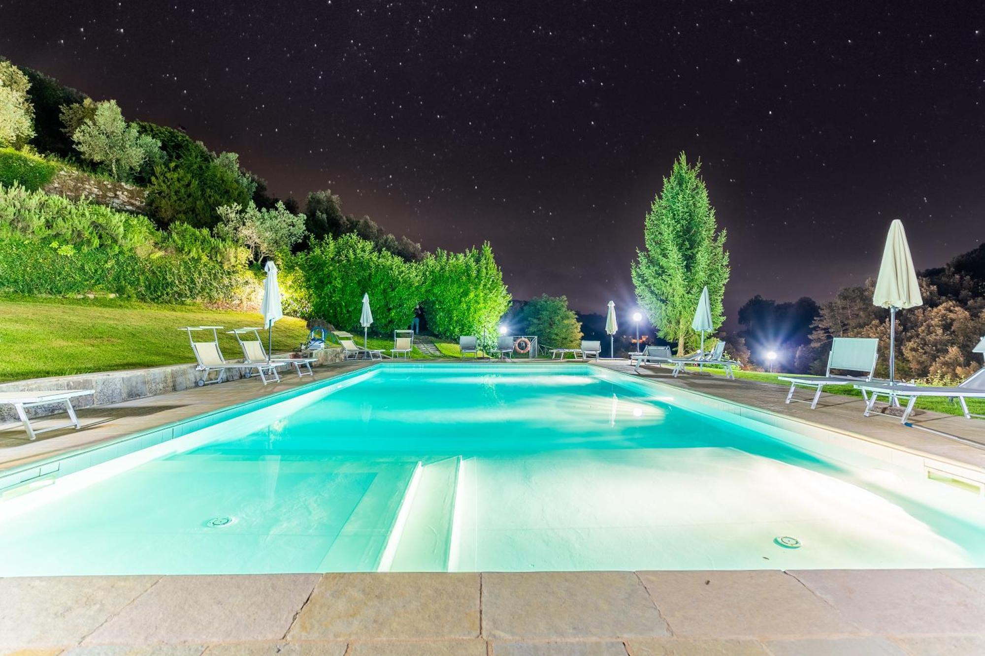 La Ferriera Exclusive Resort - Pool & Waterfall Лоро Чиуфена Екстериор снимка